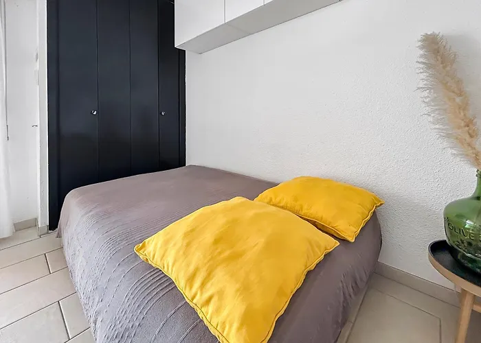 Cosy 4 Pers A 150m De La !