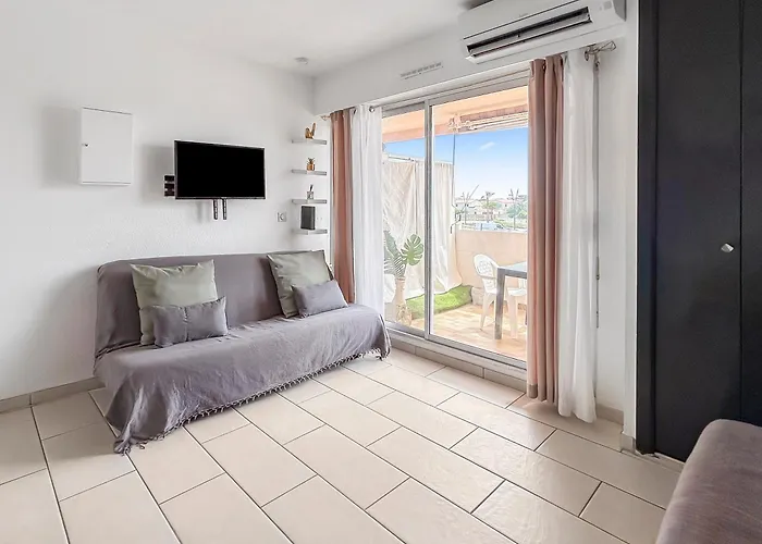 Apartment Cosy 4 Pers A 150m De La !